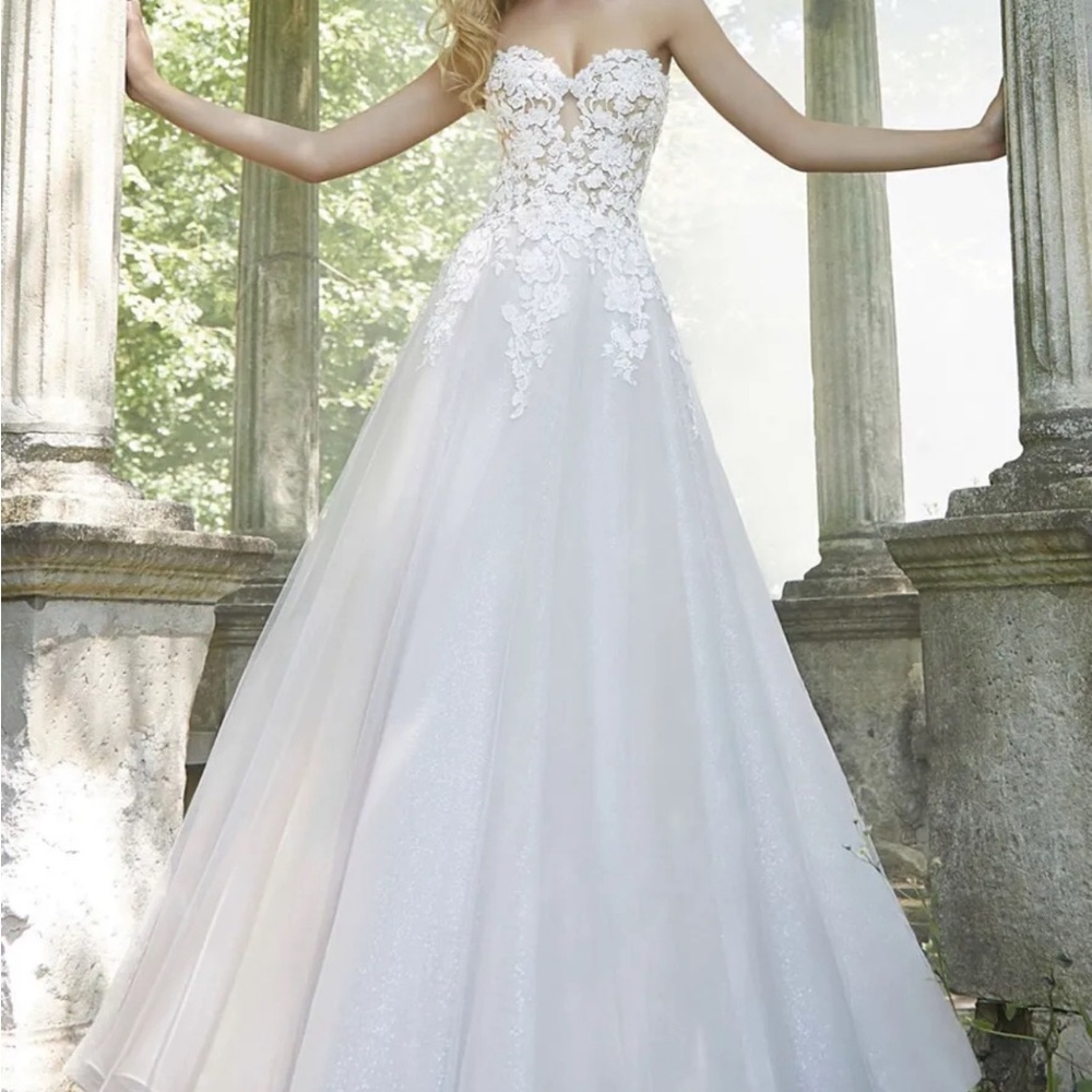 Morilee BRAND NEW Wedding Dress Size 8 Never Altered Illusion Lace Gown